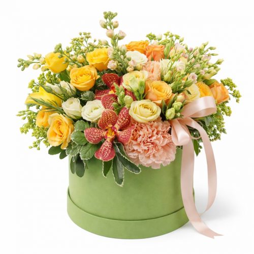 Цветы в шляпной коробке «Триумф»