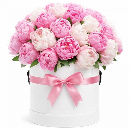 Цветы в шляпной коробке «Пионовая нежность»